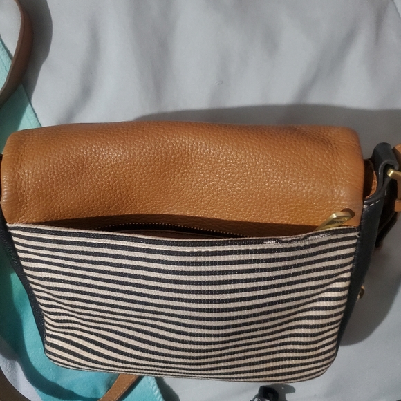 Purses - Picture 6 of 13